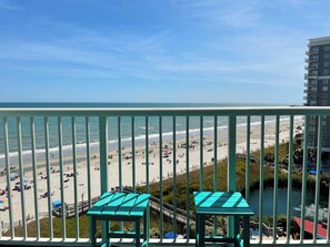 Property grounds - 1-bedroom oceanfront condo in fabulous Myrtle Beach with WiFi, fitness room (Myrtle Beach)