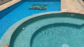 Piscine extérieure