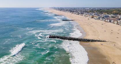 Coastal-chic Newport Stay Steps to the Beach, Dining & Boardwalk Optional Add-on Unit