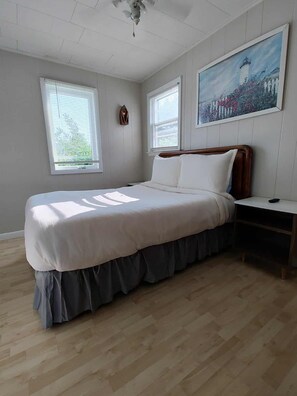 1 bedroom, iron/ironing board, travel cot, WiFi