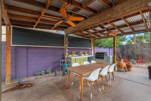 Outdoor dining