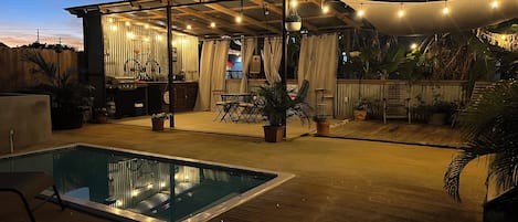 Outdoor pool, sun loungers