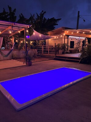 Outdoor pool, pool loungers - El Camper with private pool (Maleza Alta)