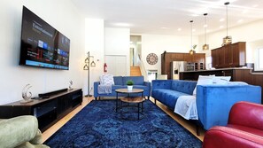 Smart TV, futbolito y estéreo 