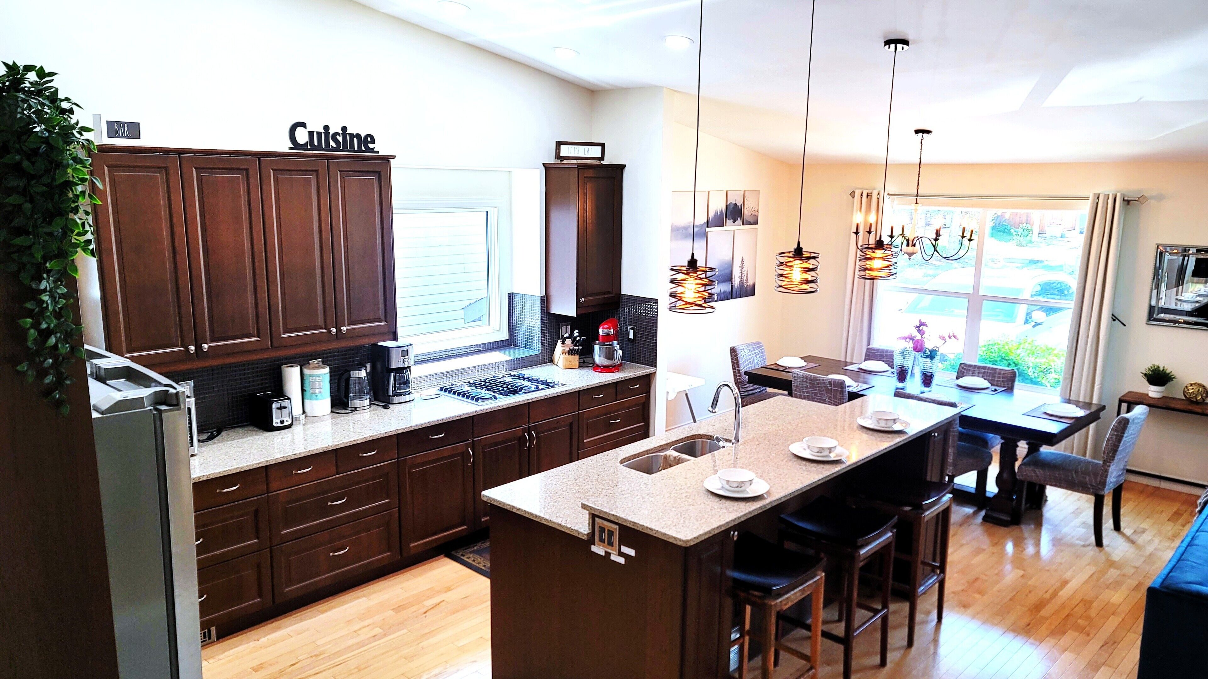 雪櫃、微波爐、焗爐、爐具