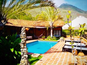 Outdoor pool - Despierta en el Paraíso. Ranchos de Chana. (Ranchos de Chana)