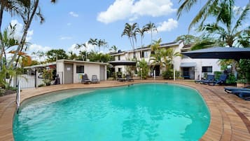 Piscine couverte, piscine chauffée