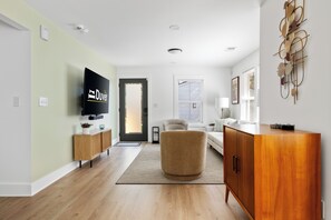 تلفزيون، مكتب