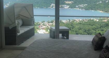 Luxury apartment in Acapulco with WiFi, AC,