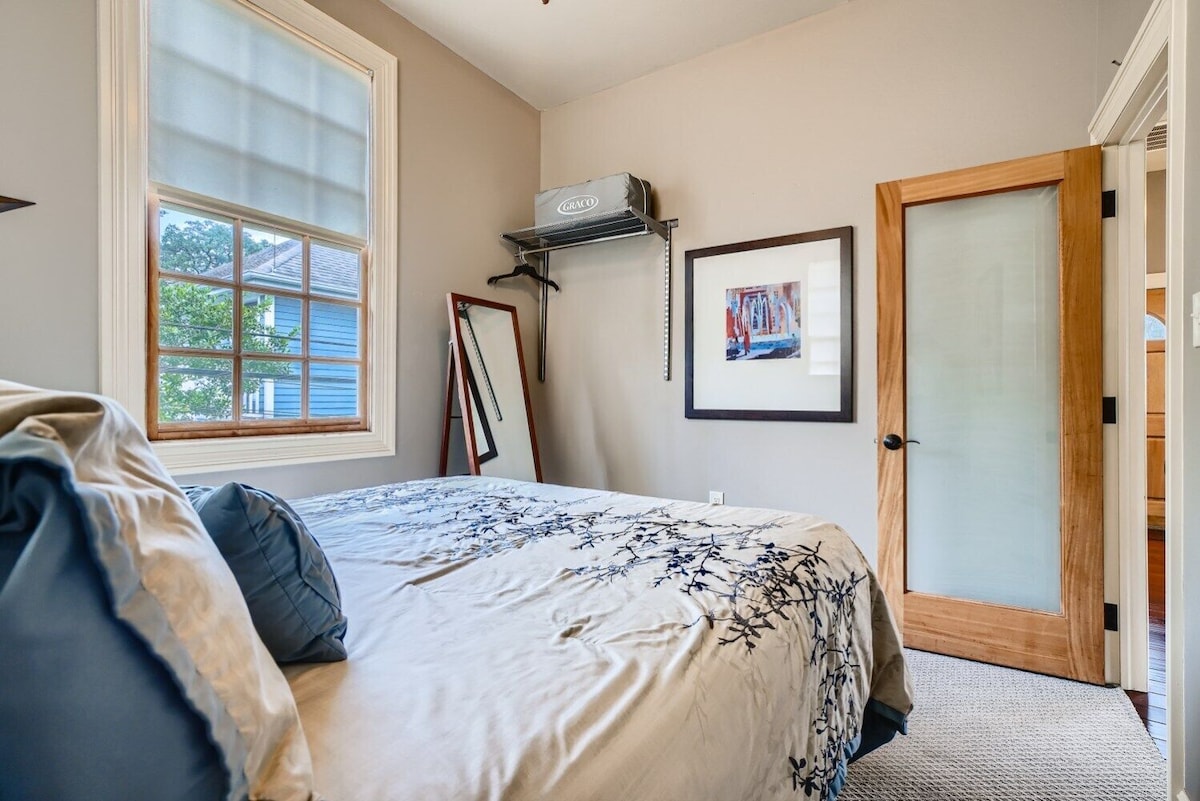Photo 12 of Cozy Heights Hideaway :Pets welcome-Big Frontyard