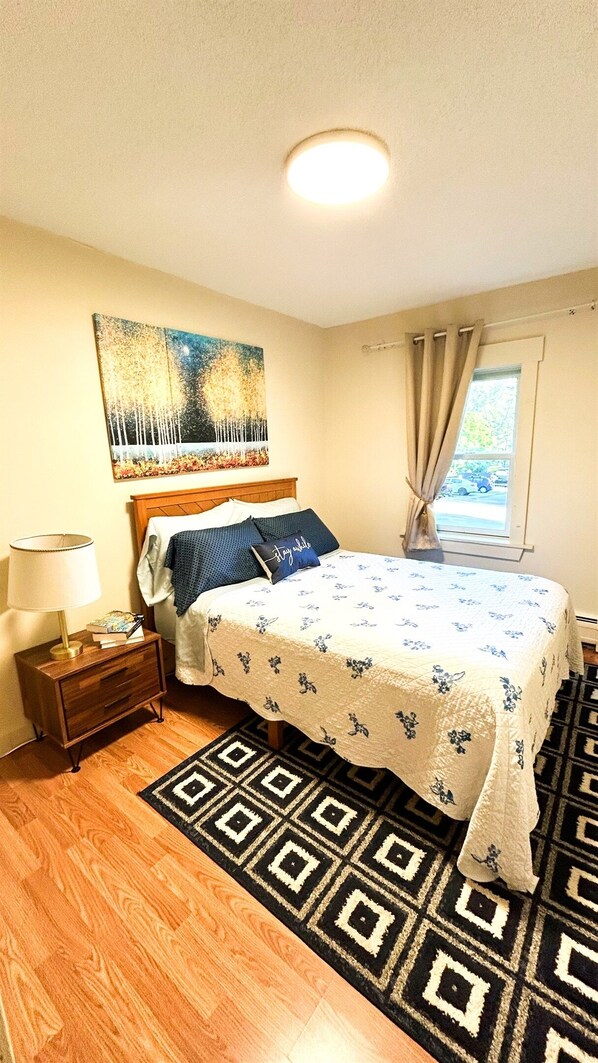 3 bedrooms, iron/ironing board, travel crib, WiFi