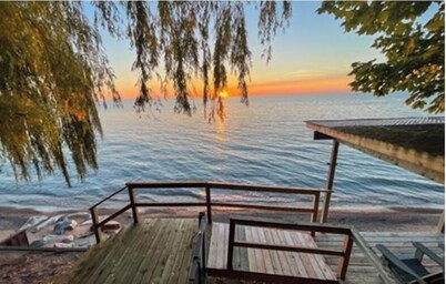 The Brentwood Waterfront Retreat