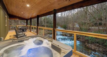 Waterfront Swimming Hole & Fishing |Games &Hot tub