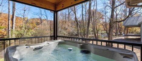 Bain à remous extérieur