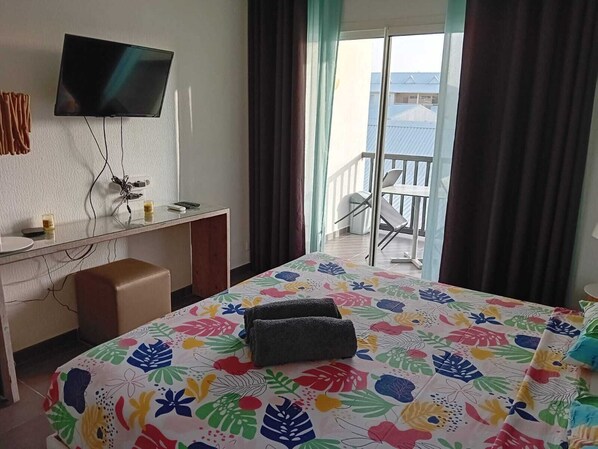 1 bedroom, iron/ironing board, WiFi, bed sheets - Bonheur.com (Saint-François)
