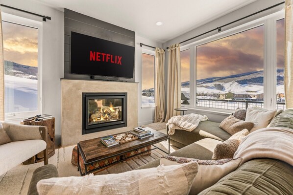 Smart-TV, Kamin