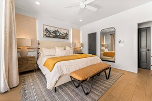 4 Schlafzimmer, Schreibtisch, Bügeleisen/Bügelbrett, kostenloses WLAN