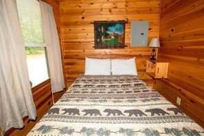 1 bedroom - Cabin 2301 - Cute Log Cabin inside Private Resort (Bagley Township)