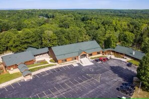 Exterior - Cabin 2388 - Appealing Log Cabin within Resort (Bagley Township)