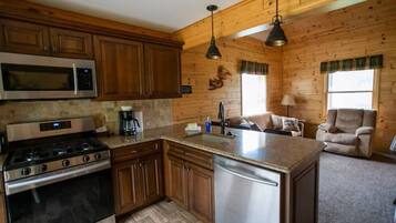 Fridge, microwave, oven, coffee/tea maker