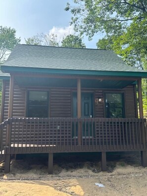 Exterior - Cabin 2320 - New Build Log Cabin at Beaver Creek Resort (Bagley Township)