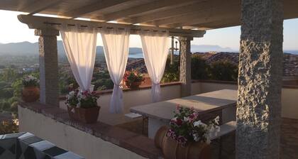 LARGE HOUSE BREATHTAKING VIEW 1 KM FROM THE SEA