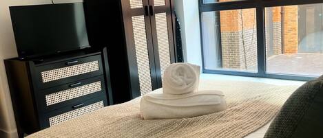 1 chambre, fer et planche à repasser, Wi-Fi, draps fournis