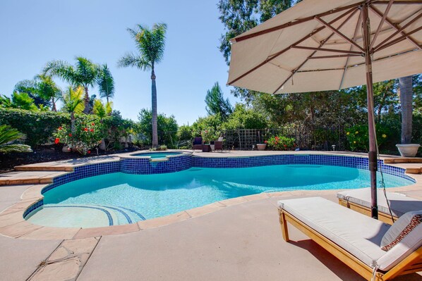 Pool - Beautifully designed home with Luxury Furnishings (Vista)