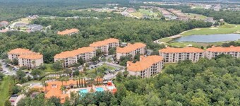 Charming 3-bedroom Resort - Close to Disney!