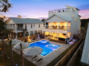 A heated pool - Modern Coastal Retreat | 9-Minute Walk to Beach | Private Pool & Spa (Santa Rosa Beach)