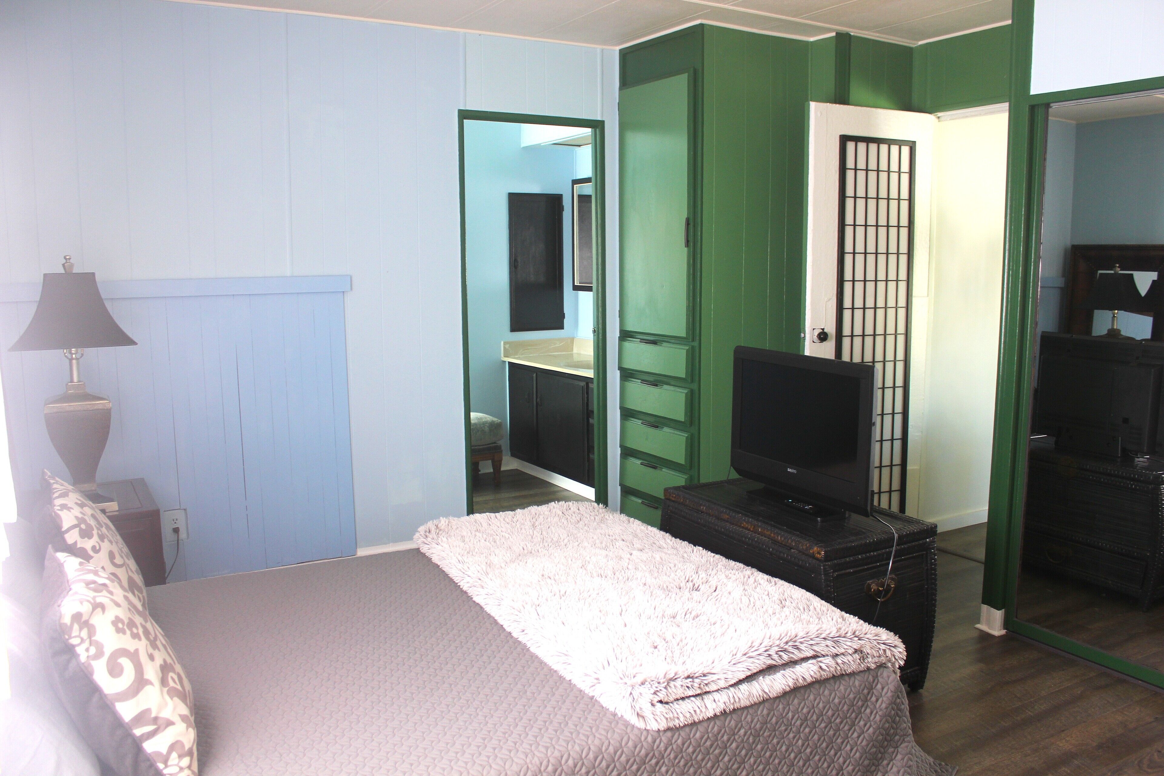 1 habitación, escritorio, tabla de planchar con plancha y wifi gratis 