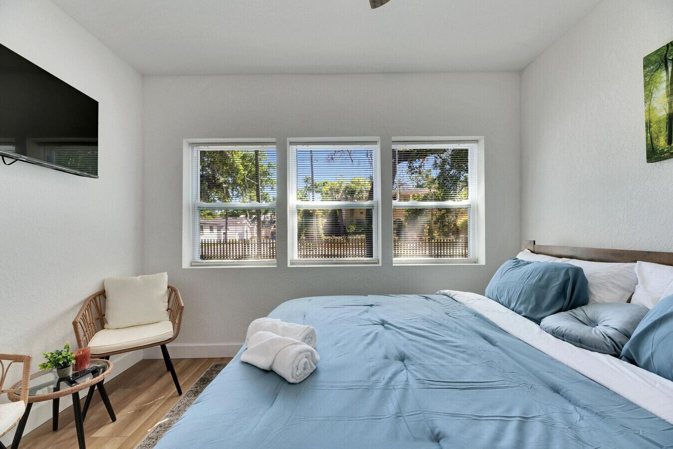 4 Schlafzimmer, Schreibtisch, Bügeleisen/Bügelbrett, Reisekinderbett