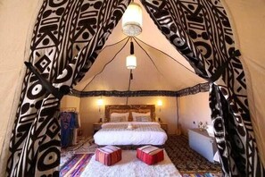 Room - Ouyahya  (Merzouga)