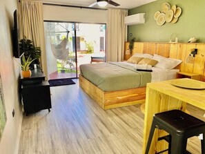 1 bedroom, desk, iron/ironing board, WiFi