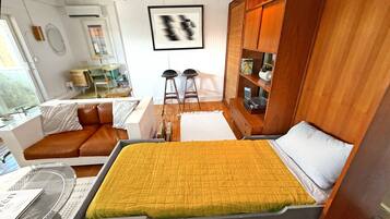 2 Schlafzimmer, Schreibtisch, Bügeleisen/Bügelbrett, kostenloses WLAN