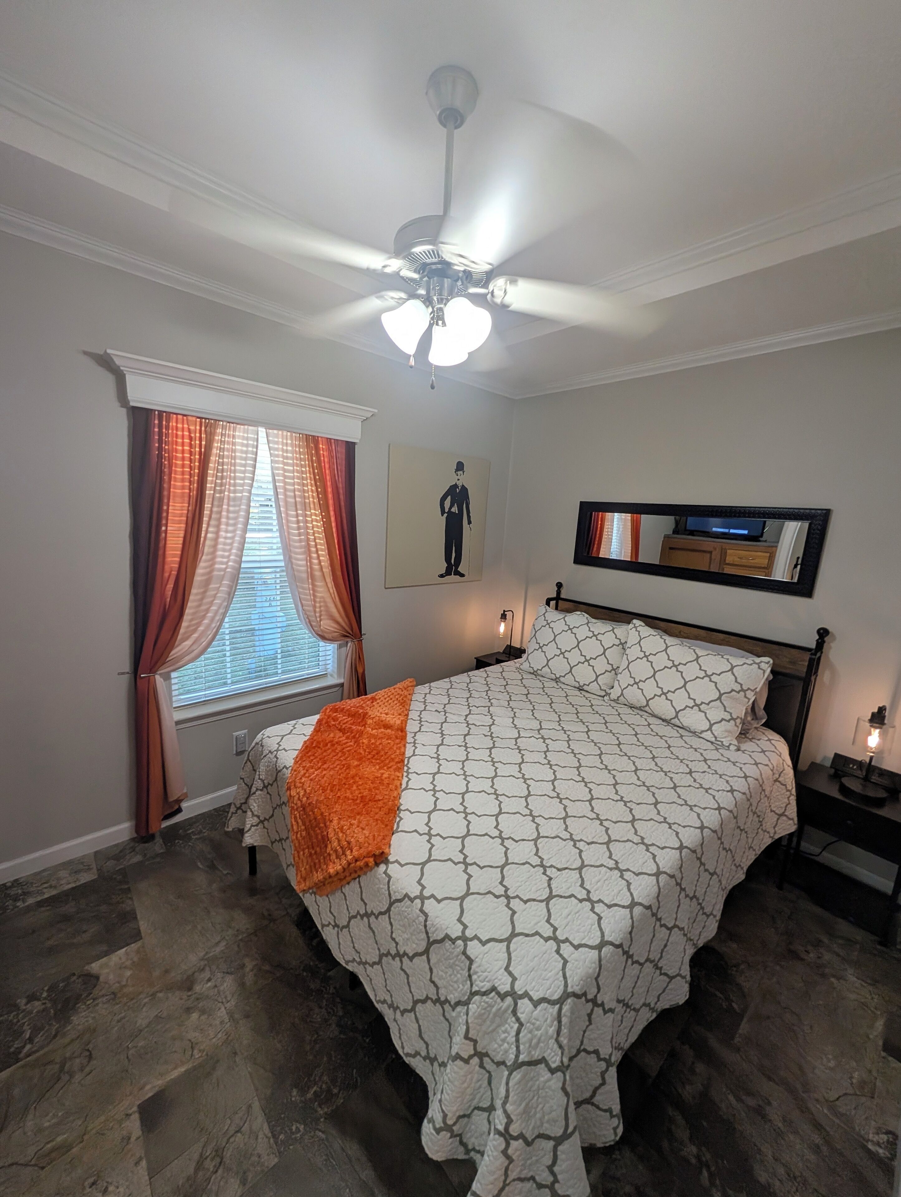 1 chambre, fer et planche à repasser, Wi-Fi, draps fournis