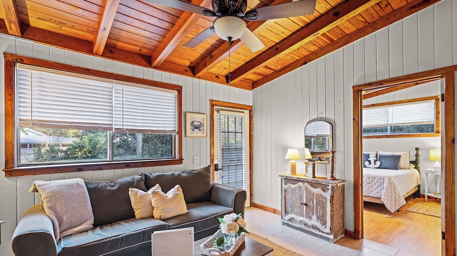 Drackett House by Whiskey Properties