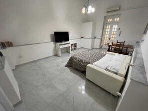 2 soverom, strykejern/-brett, wi-fi og sengetøy