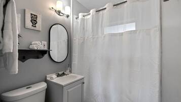 Hiustenkuivaaja, saippua, sampoo