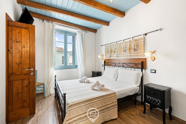 3 camere, Wi-Fi, lenzuola