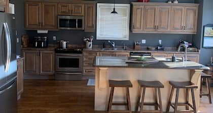 Executive Home in Alton available for Canadian Open Golf Tournament