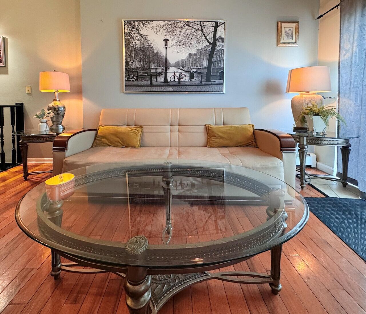 Smart TV, caminetto, studio, monitor per computer