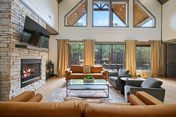 Smart TV, fireplace, ping pong