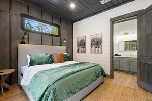 6 bedrooms, free WiFi, bed sheets