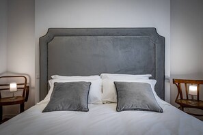 3 Schlafzimmer, Schreibtisch, Bügeleisen/Bügelbrett, Reisekinderbett