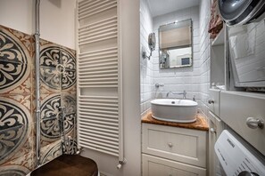 Bathroom - YiD Luxury Suites with private parking in florence (Firenze)