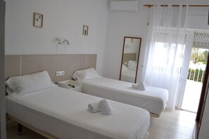 Classic-herbergi fyrir tvo | Ókeypis þráðlaus nettenging, rúmföt