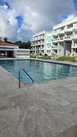 Utomhuspool