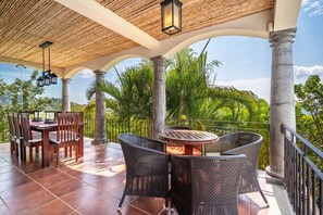 صورة غير مصنفة، 3 من 48، زرّ