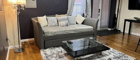 Smart TV, offices, computer monitors